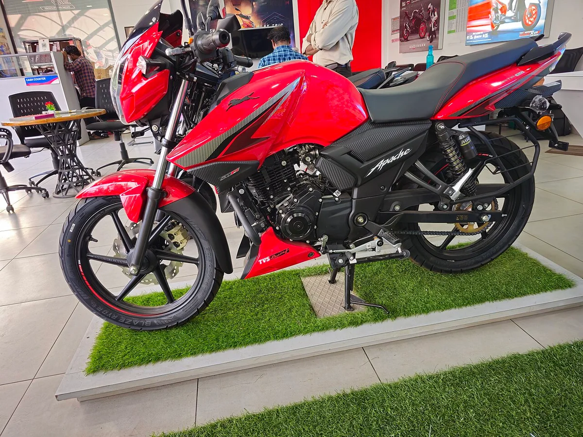 TVS Apache RTR 160 4V